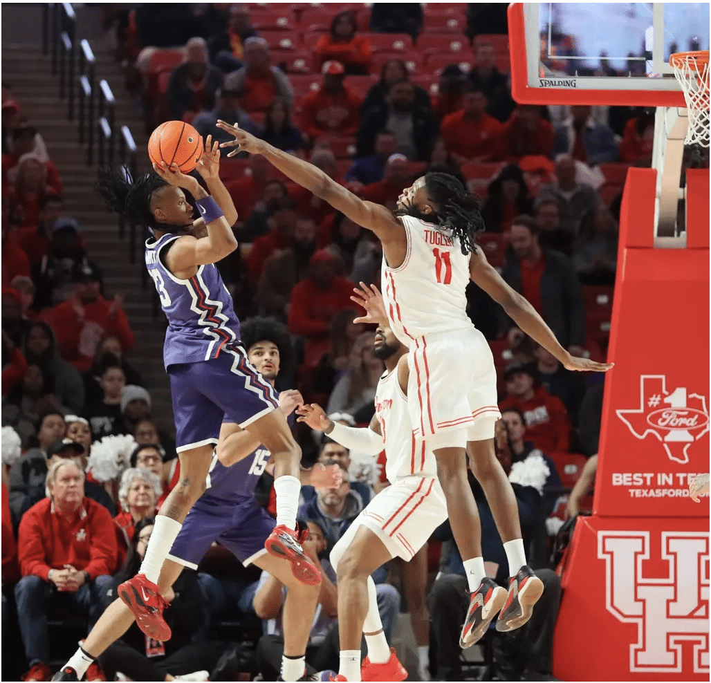 Houston basketball beats TCU (Photo credit: Stephen Pinchback, Houston Athletics)